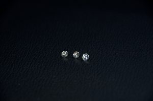 Dclusiv(ディクルーシヴ)の輝きを知るために重要なダイヤモンドの輝きの3つの特徴